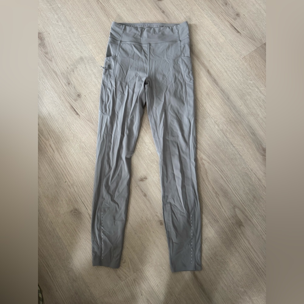 Lululemon Swift Speed High-Rise Tight 28" - Size 6 - Grey/Lunar Rock